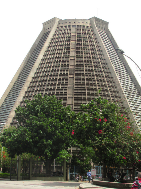 Iglesia Metropolitana Rio de Janeiro